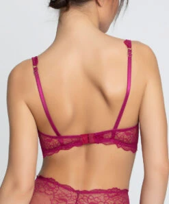 Soutien-gorge Sexy Triangle Ligne Sublime En Dentelle De La Marque De Lingerie Française Lise Charmel, Coloris Fuchsia Sublime.  -Sous Vêtement Soldes Magasin Soutien gorge triangle sexy Lise Charmel Sublime en dentelle fuchsia ACH7413 FS 2