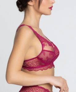 Soutien-gorge Sexy Triangle Ligne Sublime En Dentelle De La Marque De Lingerie Française Lise Charmel, Coloris Fuchsia Sublime.  -Sous Vêtement Soldes Magasin Soutien gorge triangle sexy Lise Charmel Sublime en dentelle fuchsia ACH7413 FS 3