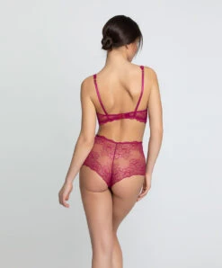 Soutien-gorge Sexy Triangle Ligne Sublime En Dentelle De La Marque De Lingerie Française Lise Charmel, Coloris Fuchsia Sublime.  -Sous Vêtement Soldes Magasin Soutien gorge triangle sexy Lise Charmel Sublime en dentelle fuchsia ACH7413 FS 5