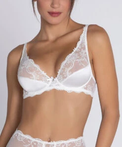 Soutien-gorge Sexy Triangle En Soie Lise Charmel Collection Splendeur Soie Coloris écru Nacre (=ivoire).