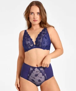 Soutien-gorge Triangle Avec Armatures Collection Softessence De La Maison De Lingerie Sexy Aubade. 13 Soutien-gorge Triangle Avec Armatures Collection Softessence De La Maison De Lingerie Sexy Aubade. -Sous Vêtement Soldes Magasin Soutien gorge triangle softessence Aubade saphir TMF12 SAPHIR 7