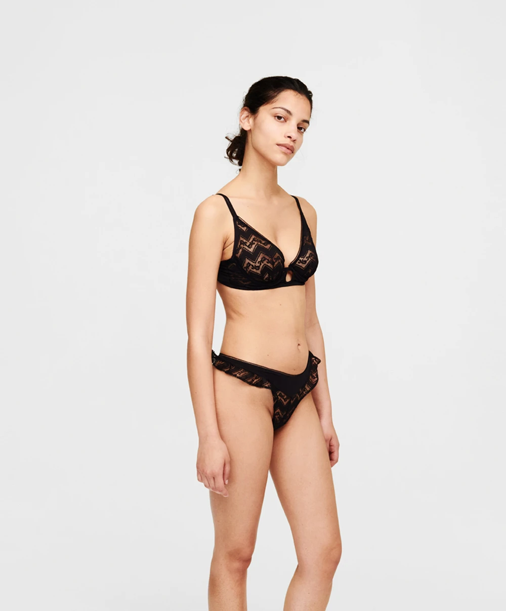 String Chantal Thomass De La Collection Lingerie De Charme Noire Nocturne. 7 String Chantal Thomass De La Collection Lingerie De Charme Noire Nocturne. – Image 5