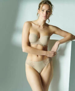 Simone Perele String Sexy Simone Pérèle De La Collection De Lingerie Permanente Délice Coloris Peau. -Sous Vêtement Soldes Magasin String sexy Simone Perele Delice peau chair 12X700 709 5