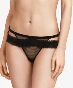 String Chantal Thomass De La Collection Lingerie Sexy Abysse, Coloris Noir.