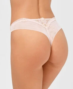 Tanga Sexy De La Nouvelle Ligne De Lingerie Sexy Rose De Venise Par Lise Charmel. -Sous Vêtement Soldes Magasin Tanga Lise Charmel Rose de Venise desir venise rose poudre ACH0021 DV fashion 102