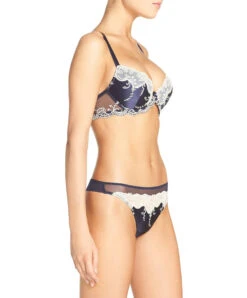 Tanga Splendeur Soie De La Marque Lise Charmel. 12 Tanga Splendeur Soie De La Marque Lise Charmel. -Sous Vêtement Soldes Magasin Tanga Lise Charmel Splendeur Soie Bleu marine ACC0080 SM ensemble