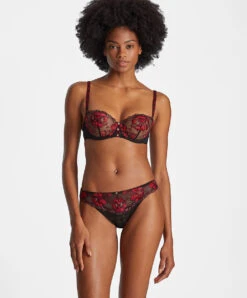 Tanga Sexy Collection Mélodie D'Été De Chez Aubade, Coloris Black Cherry. 18 Tanga Sexy Collection Mélodie D'Été De Chez Aubade, Coloris Black Cherry. -Sous Vêtement Soldes Magasin Tanga Melodie d ete black cherry Aubade rouge et noir IC26 BCHE 7