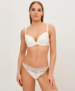 Tanga En Soie Lise Charmel Collection Splendeur Soie Coloris écru Nacre (=ivoire). 8 Tanga En Soie Lise Charmel Collection Splendeur Soie Coloris écru Nacre (=ivoire). -Sous Vêtement Soldes Magasin Tanga en soie Lise Charmel Splendeur soie ecru nacre ivoire ACC0080 EN 3