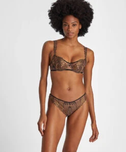 Tanga Aubade X Iris Van Herpen Collection Sensory Illusion. 12 Tanga Aubade X Iris Van Herpen Collection Sensory Illusion. -Sous Vêtement Soldes Magasin Tanga sensory illusion Aubade golden leaves RC26 GLEA 3