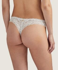 Tanga Sexy De La Collection Lingerie Permanente Rosessence Par Aubade Paris. 7 Tanga Sexy De La Collection Lingerie Permanente Rosessence Par Aubade Paris. -Sous Vêtement Soldes Magasin Tanga sexy Rosessence opale Aubade nacre HK26 OPAL 13