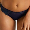 Tanga Aubade De La Collection Velvet Memories. -Sous Vêtement Soldes Magasin Tanga velvet memories Aubade bleu nuit RB26 TWIL