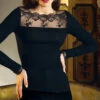 Top Manches Longues Laine Et Soie Ligne Sublime En Dentelle De La Marque De Lingerie Française Lise Charmel. 1 Top Manches Longues Laine Et Soie Ligne Sublime En Dentelle De La Marque De Lingerie Française Lise Charmel. -Sous Vêtement Soldes Magasin Top bien etre laine et soie Lise Charmel Sublime en dentelle noir ANH2113 NO 1