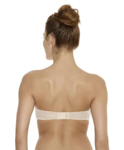 Soutien-gorge Bandeau Grand Maintien à Coques Moulées "contour" Collection Red Carpet Par Wacoal, 7 Soutien-gorge Bandeau Grand Maintien à Coques Moulées "contour" Collection Red Carpet Par Wacoal, -Sous Vêtement Soldes Magasin WA854119 BFA216 Soutien gorge Bandeau Grand Maintien Chair Red Carpet Wacoal Dos.jpg